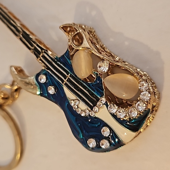 NEWISH Rhinestones, Stones & Enamel on Goldtone Guitar Key Chain - Picture 2 of 8
